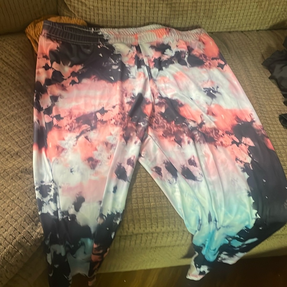 SHEIN capris multicolored